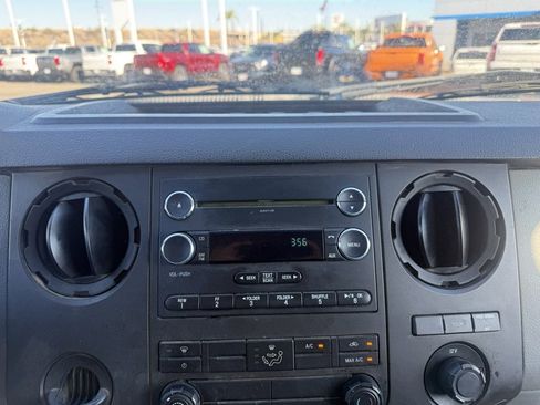 Used 2016 Ford F350 XL w/ Trailer Tow Package image 9