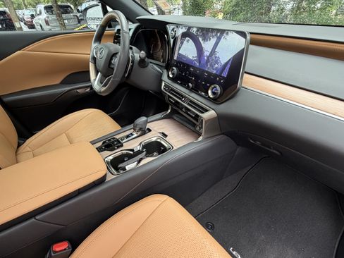 Used 2024 Lexus RX 350 w/ Convenience Package AWD/4WD image 48