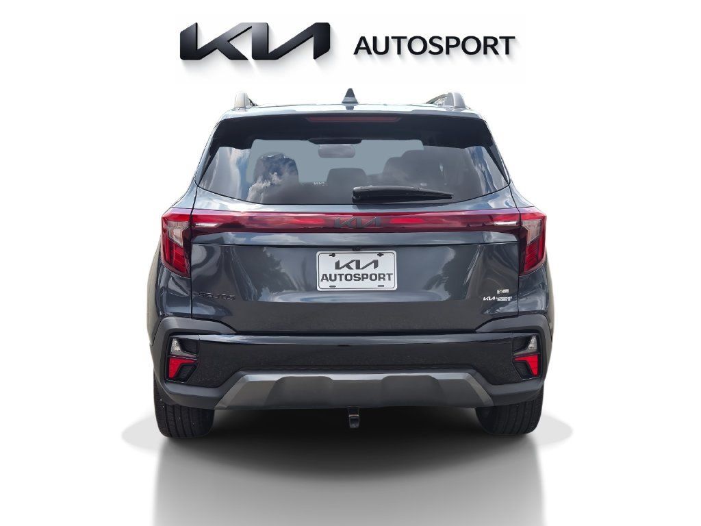 Certified 2025 Kia Seltos X-Line AWD/4WD image 9