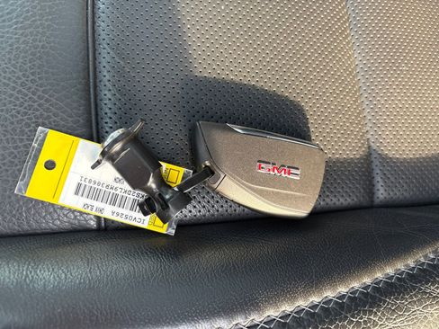 Used 2021 GMC Yukon Denali image 29