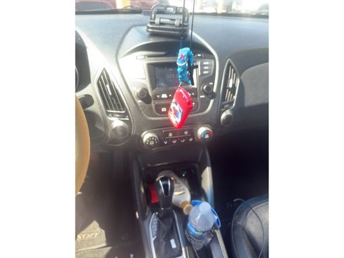 Used 2015 Hyundai Tucson GLS w/ Option Group 02 image 8