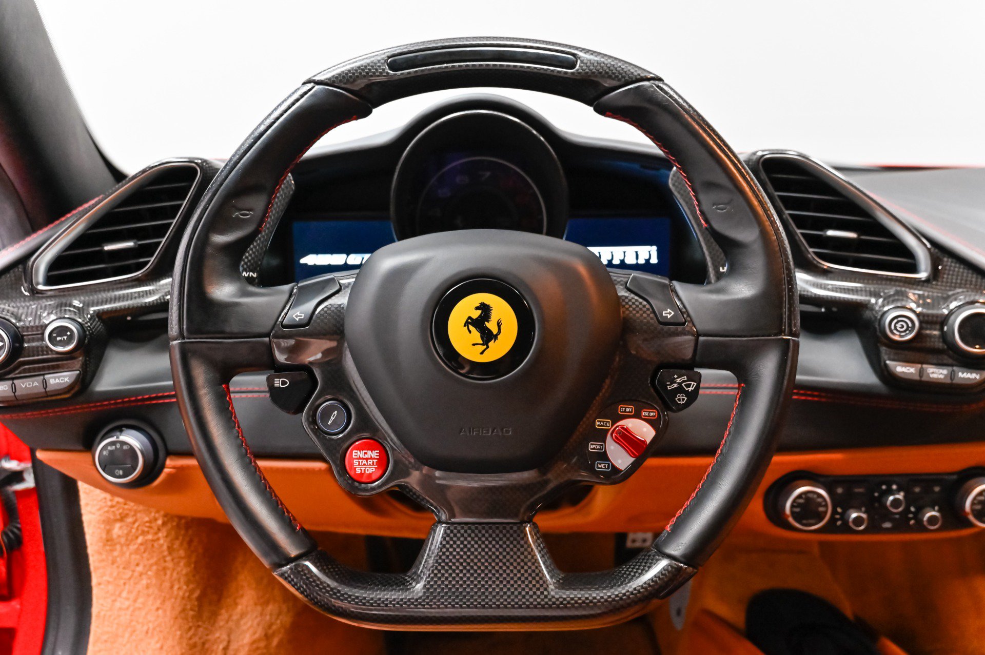 Used 2018 Ferrari 488 GTB RWD image 7