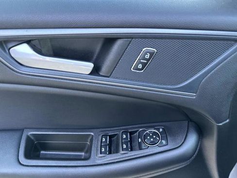 Certified 2024 Ford Edge SE image 21