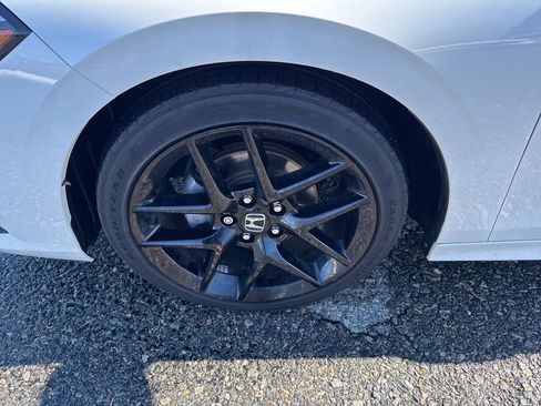 Used 2024 Honda Civic Sport image 8