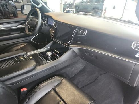Used 2022 Jeep Wagoneer Series I w/ Premium Group I RWD image 17