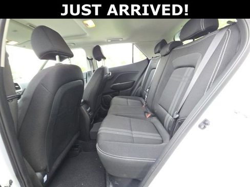 Used 2025 Hyundai Venue SEL FWD image 8