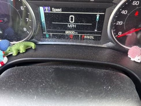 Used 2018 GMC Acadia SLT image 3