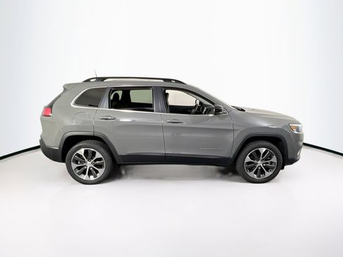 Used 2022 Jeep Cherokee Limited w/ Elite Package image 4