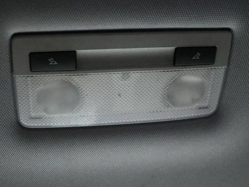 Used 2020 Chevrolet Malibu LT FWD image 16
