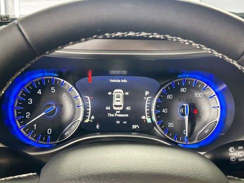 New 2026 Chrysler Pacifica Select AWD/4WD image 14