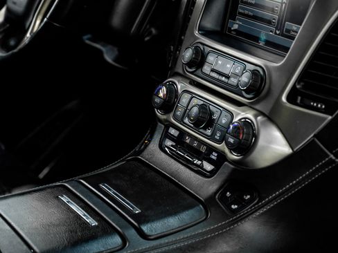 Used 2020 GMC Yukon XL Denali RWD image 26