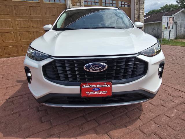 Used 2023 Ford Escape Platinum AWD/4WD image 8