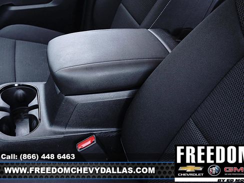 Used 2023 Chevrolet Colorado LT w/ LT Convenience Package II image 27