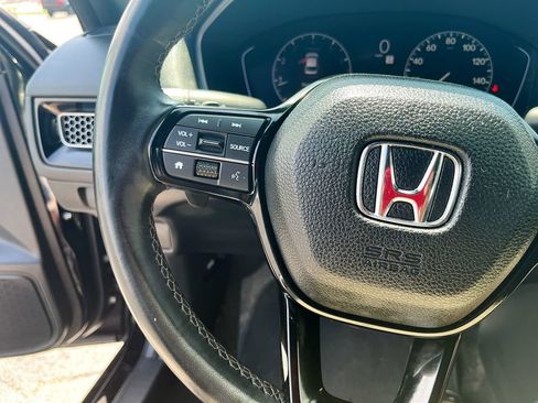 Used 2025 Honda Civic Sport image 10