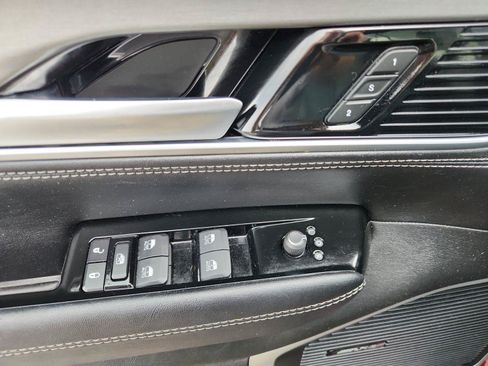 Used 2024 Jeep Wagoneer Series II w/ Convenience Group I AWD/4WD image 21