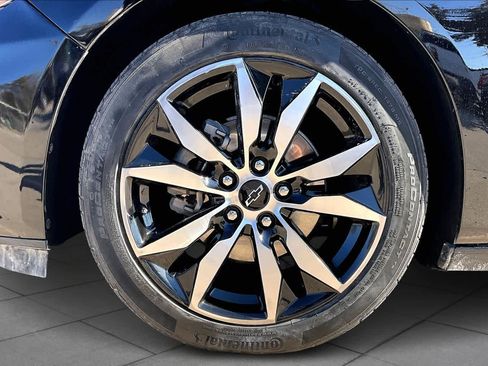 Used 2022 Chevrolet Malibu RS image 11