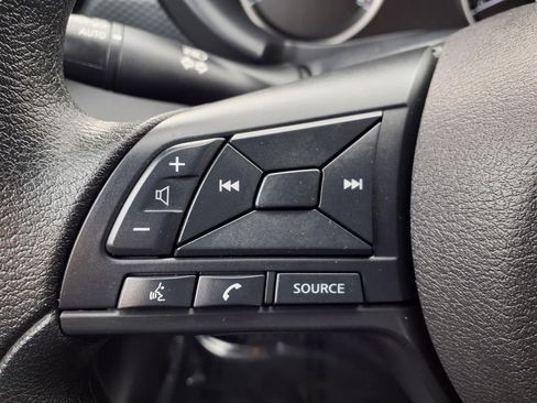 Certified 2025 Nissan Kicks Play S image 14