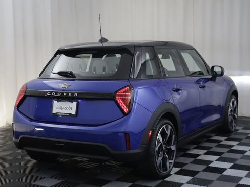 New 2026 MINI Cooper 4-Door Hardtop FWD image 17