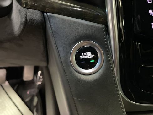 Used 2019 Cadillac Escalade Platinum AWD/4WD image 40
