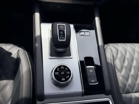 New 2026 Nissan Rogue Platinum AWD/4WD image 23