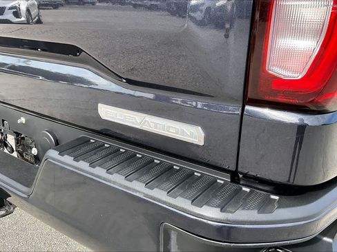 Used 2023 GMC Sierra 1500 Elevation AWD/4WD image 10