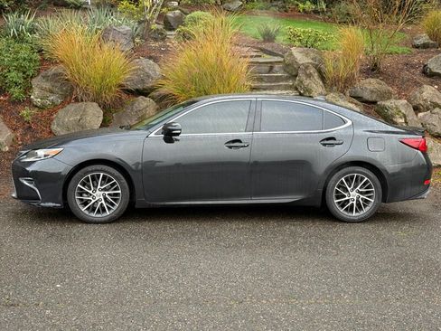 Used 2017 Lexus ES 350 350 image 2