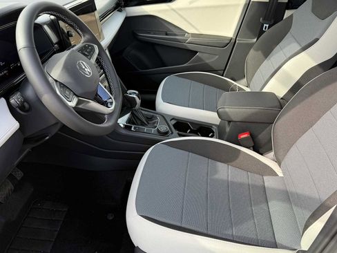 New 2026 Volkswagen Taos S image 8