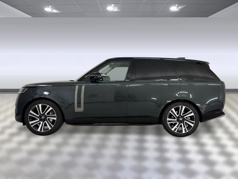 Used 2023 Land Rover Range Rover SE AWD/4WD image 2