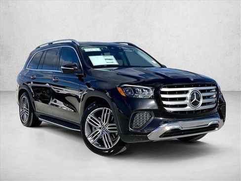 New 2026 Mercedes-Benz GLS 450 4MATIC image 2