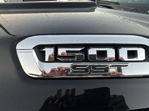 Used 2025 RAM 1500 Laramie image 11