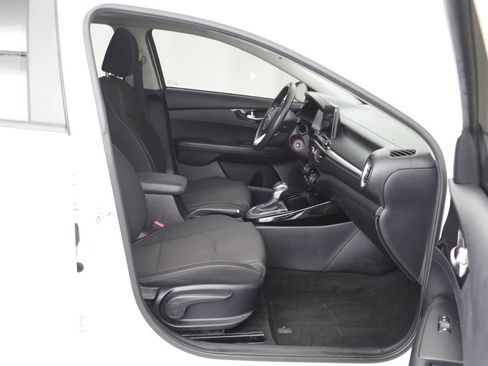 Used 2019 Kia Forte S w/ S Premium Package image 17