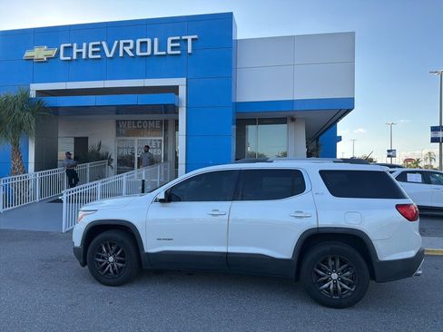 Used 2017 GMC Acadia SLT image 5