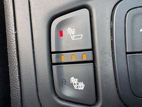 Used 2021 GMC Terrain SLE w/ Driver Convenience Package FWD image 21