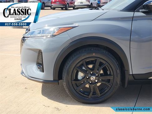 Used 2021 Nissan Kicks SR w/ Interior Electronics Package image 11