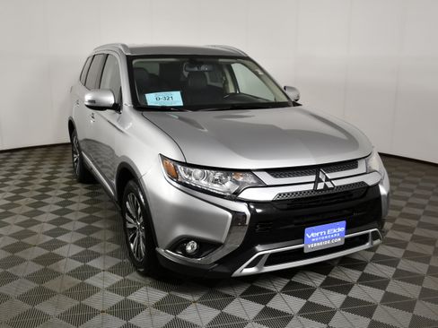Used 2019 Mitsubishi Outlander SEL AWD/4WD image 3