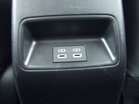Used 2025 Toyota Corolla LE FWD image 22