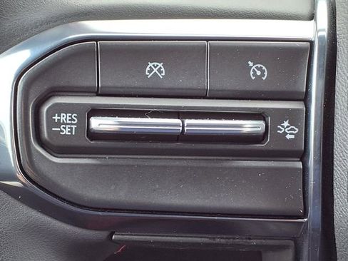 Used 2024 GMC Canyon AT4X image 21