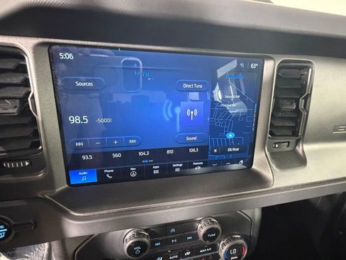 Used 2025 Ford Bronco Big Bend AWD/4WD image 3