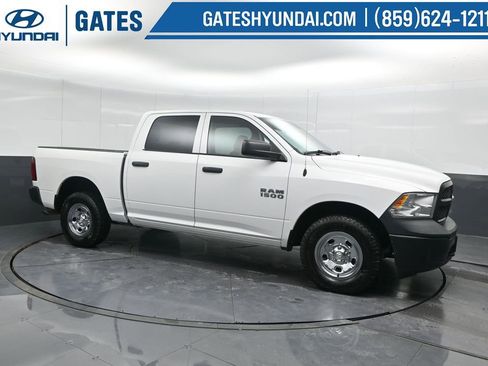 Used 2017 RAM 1500 Tradesman w/ Popular Equipment Group AWD/4WD image 4