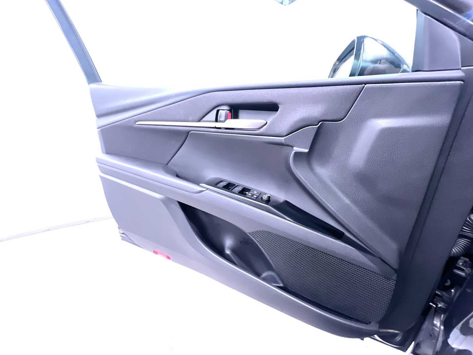 Used 2026 Toyota Camry LE FWD image 30
