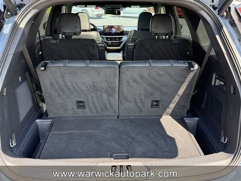 Used 2025 Ford Explorer ST AWD/4WD image 17