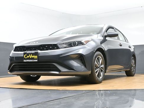 Used 2024 Kia Forte LXS FWD image 36