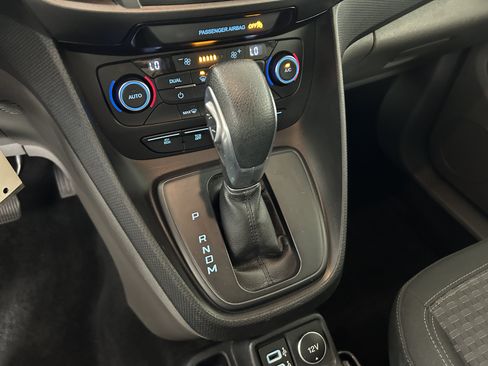 Used 2019 Ford Transit Connect XLT FWD image 16