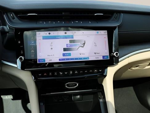 New 2026 Jeep Grand Cherokee L Limited image 23