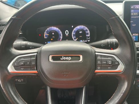 Used 2022 Jeep Compass Limited w/ (RED) Package AWD/4WD image 17
