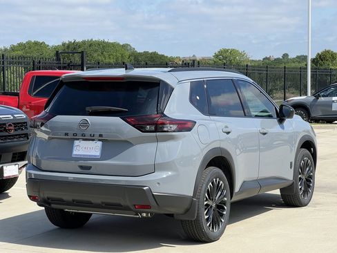 New 2026 Nissan Rogue Dark Armor FWD image 4