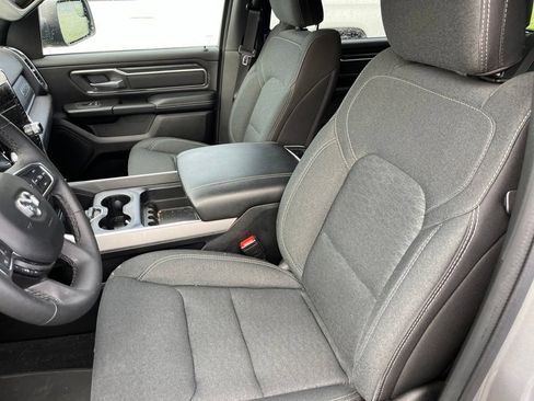 Used 2025 RAM 1500 Big Horn AWD/4WD image 7
