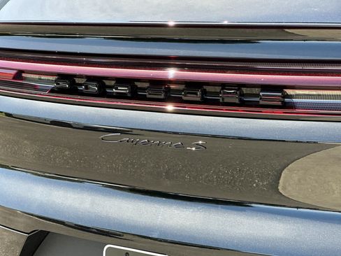 New 2026 Porsche Cayenne S AWD/4WD image 33