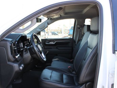 Used 2024 GMC Sierra 1500 SLT image 15
