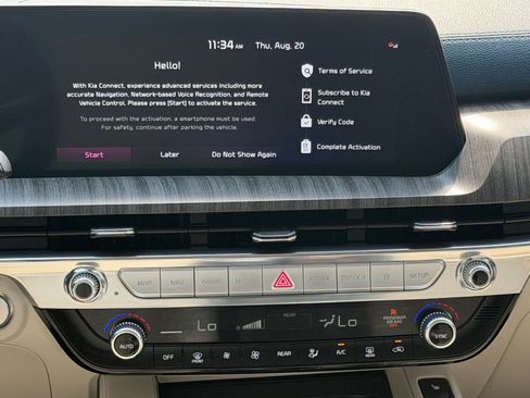 Certified 2025 Kia Telluride SX w/ SX Captain's Chair Package FWD image 17